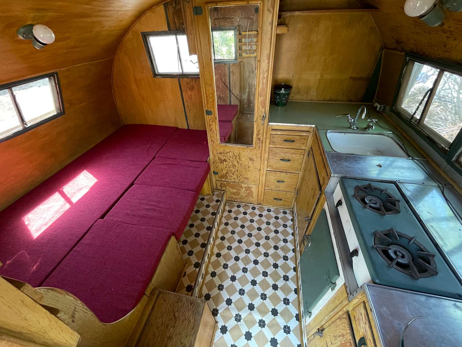 Scorpion Ranch - Desert Hot Springs, California - glamping.directory