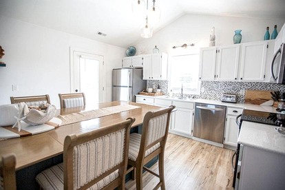 Fantastic Cozy Cottage in Holden Beach, North Carolina - Holden Beach, North Carolina - glamping.directory