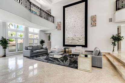 Luxury Waterfront Mansion with Rooftop Terrace near Las Olas, Fort Lauderdale FL - Fort Lauderdale, Florida - glamping.directory