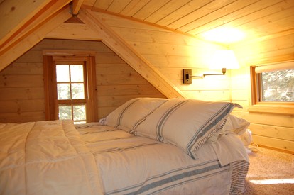 Owl Creek Cabin Mountain Getaway near Ashland, Oregon - Ashland, Oregon - glamping.directory
