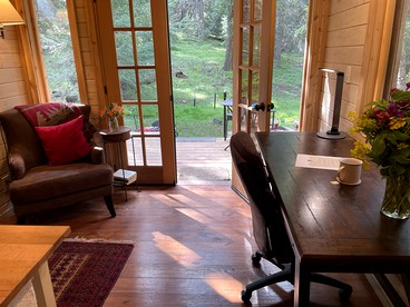 Owl Creek Cabin Mountain Getaway near Ashland, Oregon - Ashland, Oregon - glamping.directory