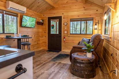 Cozy Log Cabin with a Hot Tub near Seneca Rocks, West Virginia - Perfect for a Romantic Glamping Getaway to the Mountains - Riverton, West Virginia - glamping.directory
