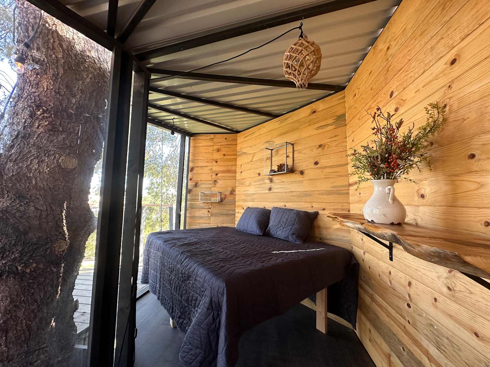 Phoenix Mountains Treehouse - glamping.directory