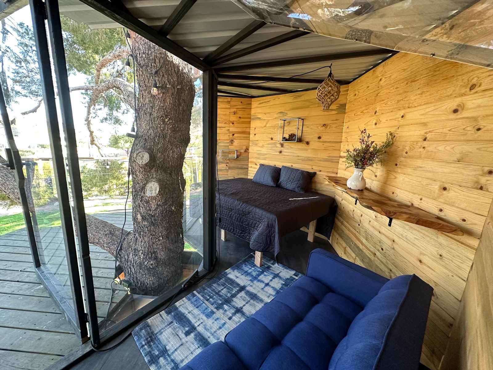 Phoenix Mountains Treehouse - Phoenix, Arizona - glamping.directory