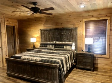 Mountain Elegance: Luxury Cabin with Stunning Views in Sevierville's Premier Location - Sevierville, Tennessee - glamping.directory