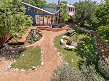 Magical Lakefront Eco-Cabin on Lake Travis, Spicewood, Texas - Spicewood, Texas - glamping.directory