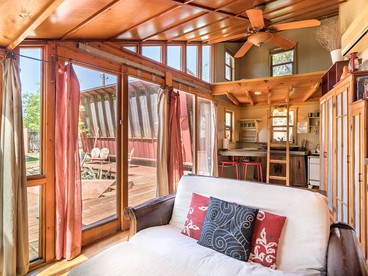 Magical Lakefront Eco-Cabin on Lake Travis, Spicewood, Texas - Spicewood, Texas - glamping.directory