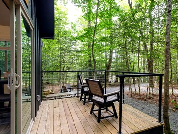 Pisgah Forest Retreat: Cozy Cabin Blending Comfort and Luxury for Glampers, NC - Transylvania County, North Carolina - glamping.directory