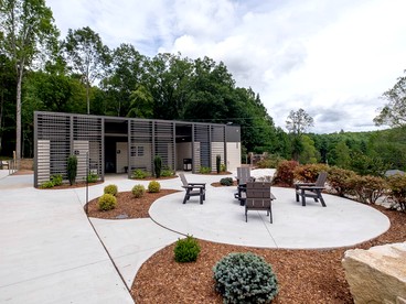 Pisgah Forest Retreat: Cozy Cabin Blending Comfort and Luxury for Glampers, NC - Transylvania County, North Carolina - glamping.directory