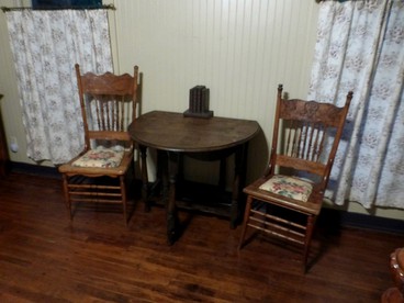 Cozy Cottage on a Working Farm near Fayetteville, Tennessee - Mulberry, Tennessee - glamping.directory