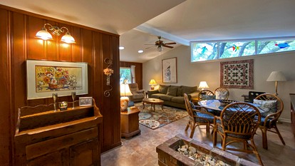 Beachfront Pet-Friendly Cottage with Pool Amazing for Water Sports in Jekyll Island, Georgia - Jekyll Island, Georgia - glamping.directory
