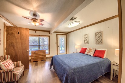 Fantastic Cottage with Barbecue in New Braunfels, Texas - New Braunfels, Texas - glamping.directory