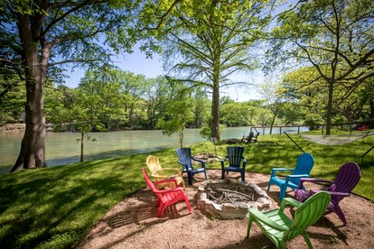 Fantastic Cottage with Barbecue in New Braunfels, Texas - New Braunfels, Texas - glamping.directory