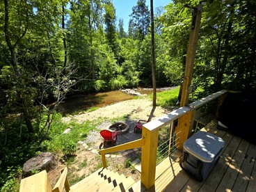 Cool A-Frame on Creek in Purlear, North Carolina - Purlear, North Carolina - glamping.directory
