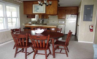 Charming Getaway Rental Close to Teach's Lair Marina in Hatteras, North Carolina - Hatteras, North Carolina - glamping.directory