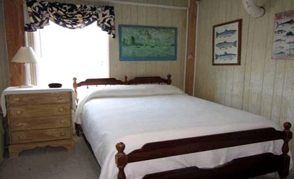 Charming Getaway Rental Close to Teach's Lair Marina in Hatteras, North Carolina - Hatteras, North Carolina - glamping.directory