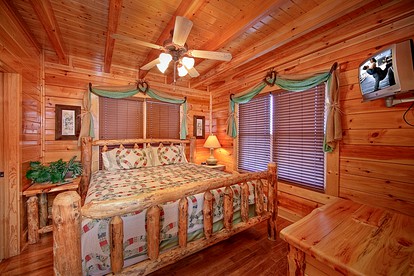Fantastic Cabin with Views of the Great Smoky Mountains in Sevierville, East Tennessee - Sevierville, Tennessee - glamping.directory