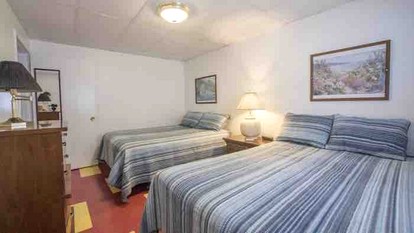 Gorgeous Upper Suite Rental with Fishing Opportunities on Lake Lyndon B. Johnson - Kingsland, Texas - glamping.directory