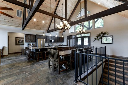 Charming Cabin with Pool Table and Swimming Pool in Branson, Missouri - Branson, Missouri - glamping.directory