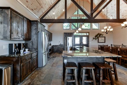 Charming Cabin with Pool Table and Swimming Pool in Branson, Missouri - Branson, Missouri - glamping.directory