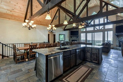 Charming Cabin with Pool Table and Swimming Pool in Branson, Missouri - Branson, Missouri - glamping.directory