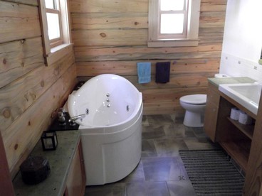 Updated Winter Getaway Great for Skiing in Soda Springs, California - Soda Springs, California - glamping.directory