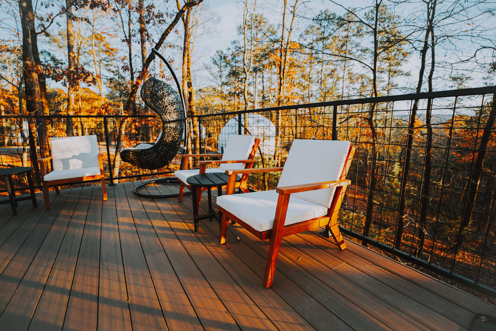Starlight Haven at Weiss Lake - Cedar Bluff, Alabama - glamping.directory