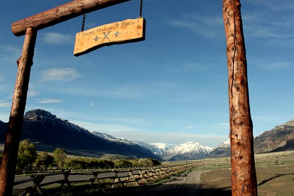 Rustic Log Cabin Rental for Six on the Shoshone River in Wyoming - Cody, Wyoming - glamping.directory