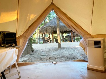 Amazing Riverside Glamping Tents near New Braunfels, Texas - Kingsbury, Texas - glamping.directory
