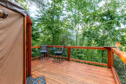 Gorgeous Cozy Yurt for a Unique Romantic Glamping Experience near Cullowhee, North Carolina - Cullowhee, North Carolina - glamping.directory