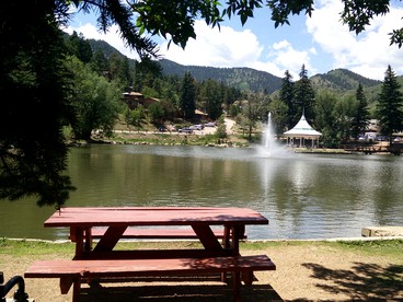 Mountain Cabin for a Getaway near Colorado Springs in Colorado - Cascade, Colorado - glamping.directory