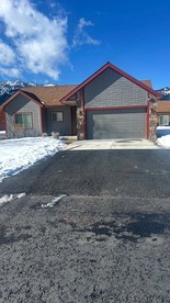 Spacious Remodeled Retreat Perfect for Year-Round Getaways in Donnelly, Idaho - glamping.directory