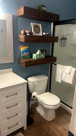 Spacious Remodeled Retreat Perfect for Year-Round Getaways in Donnelly, Idaho - Donnelly, Idaho - glamping.directory