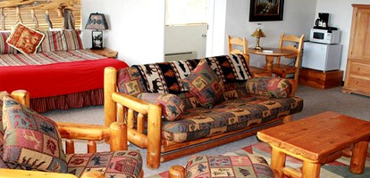 Romantic Suite Rental Perfect for a Honeymoon in the White Mountains, Arizona - Greer, Arizona - glamping.directory
