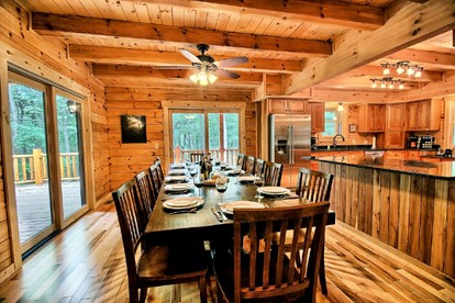 Secluded Luxury Cabin Rental for Eight Guests near Ash Cave, Ohio - Logan, Ohio - glamping.directory