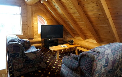 Impressive Log Cabin with Luxurious Jacuzzi in Kenai, Alaska - Kenai, Alaska - glamping.directory