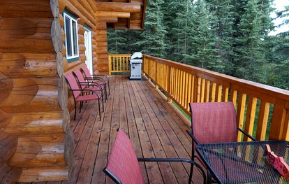 Impressive Log Cabin with Luxurious Jacuzzi in Kenai, Alaska - Kenai, Alaska - glamping.directory