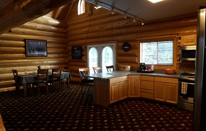Impressive Log Cabin with Luxurious Jacuzzi in Kenai, Alaska - Kenai, Alaska - glamping.directory