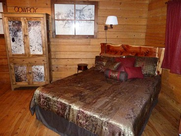 Rustic Room Rental on a Dude Ranch for a Unique Experience in Nebraska - Burwell, Nebraska - glamping.directory