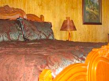 Rustic Room Rental on a Dude Ranch for a Unique Experience in Nebraska - Burwell, Nebraska - glamping.directory