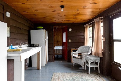 Fantastic Log Cabin Rental with Fireplace near the Appalachian Trail - Lyme, New Hampshire - glamping.directory