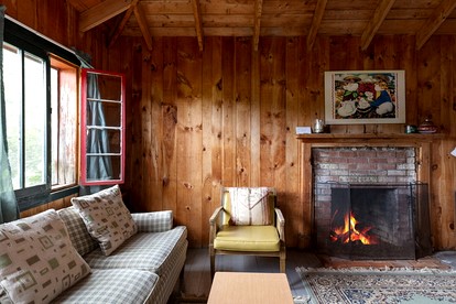 Fantastic Log Cabin Rental with Fireplace near the Appalachian Trail - Lyme, New Hampshire - glamping.directory