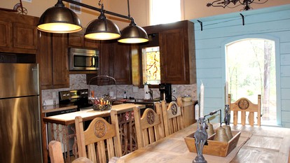 Rustic Lodge Getaway with Large Patio and Pond near Lufkin, Texas - Huntington, Texas - glamping.directory