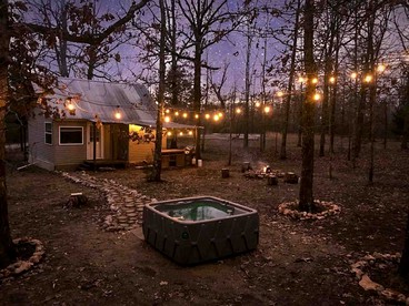 Tranquil Lakefront Cabin Surrounded by Woods, Wildlife & Scenic Trails in  Williford, Arkansas - glamping.directory