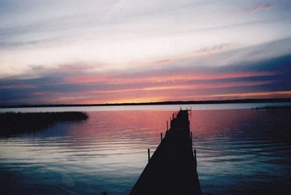 Romantic Cabin Getaway for Two Guests on Lake Edward in Minnesota - Merrifield, Minnesota - glamping.directory