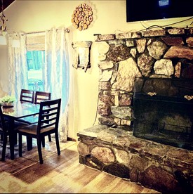 Rustic Cabin with Gorgeous Stone Fireplace in the Heart of Big Bear, California - Big Bear Lake, California - glamping.directory