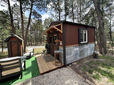 Quaint Rustic Cabin Surrounded by Nature in Black Forest, Colorado - Black Forest, Colorado - glamping.directory