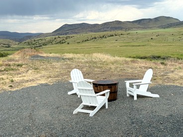 Charming Cabin with Panoramic Mountain Views near Pony in the Tobacco Root Foothills, Montana - Pony, Montana - glamping.directory