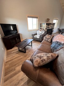 Charming Cabin with Panoramic Mountain Views near Pony in the Tobacco Root Foothills, Montana - Pony, Montana - glamping.directory