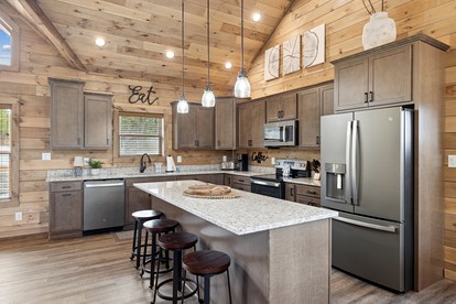 Wonderful Mountain Cabin Retreat with Fully Equipped Exterior, Spa and Pool Table in Sevierville, Tennessee - Sevierville, Tennessee - glamping.directory